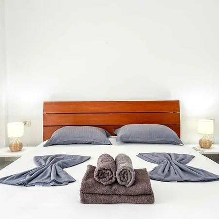 The Vista Collection دراس