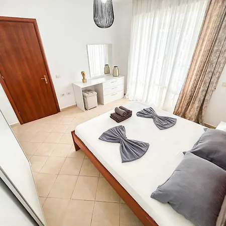 The Vista Collection شقة دراس